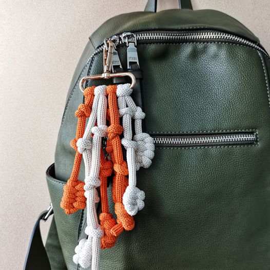 Брелок  плетеный макси терракотовый для сумки, рюкзака, ключей