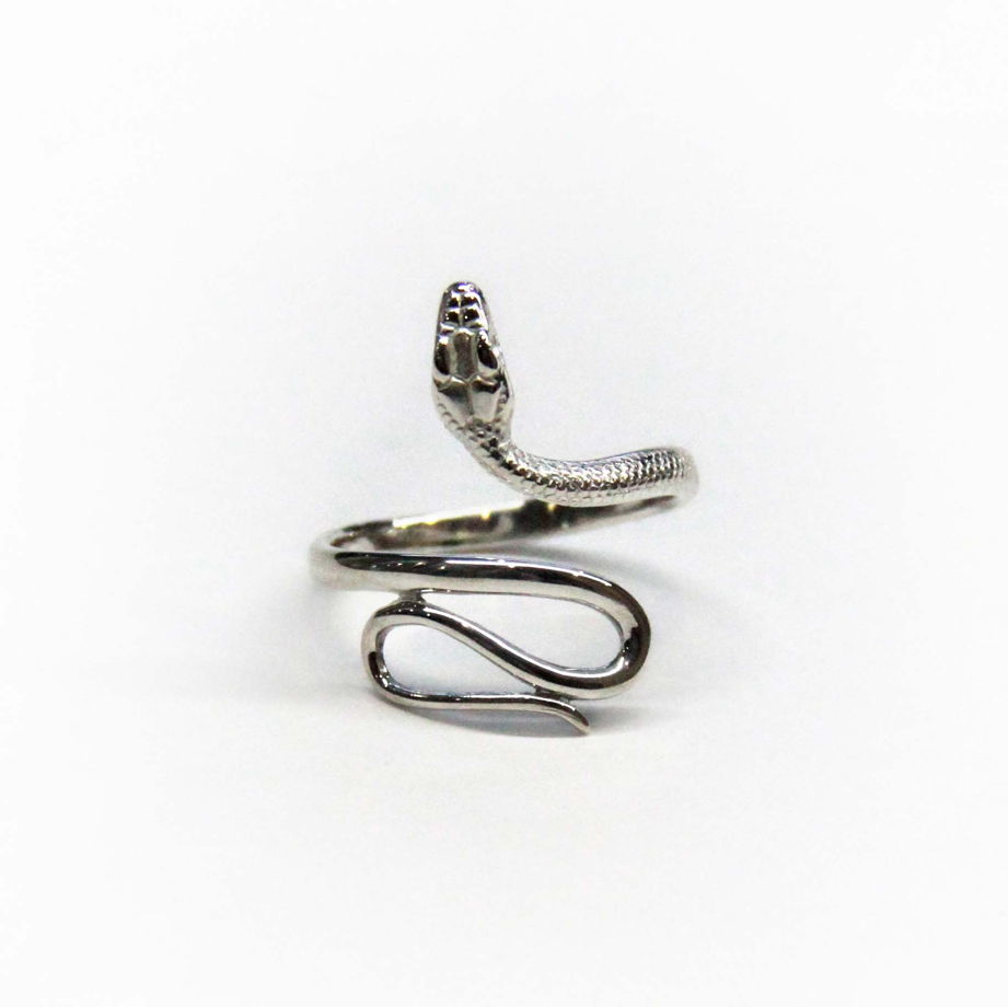 Кольцо змея разомкнутое из серебра 925