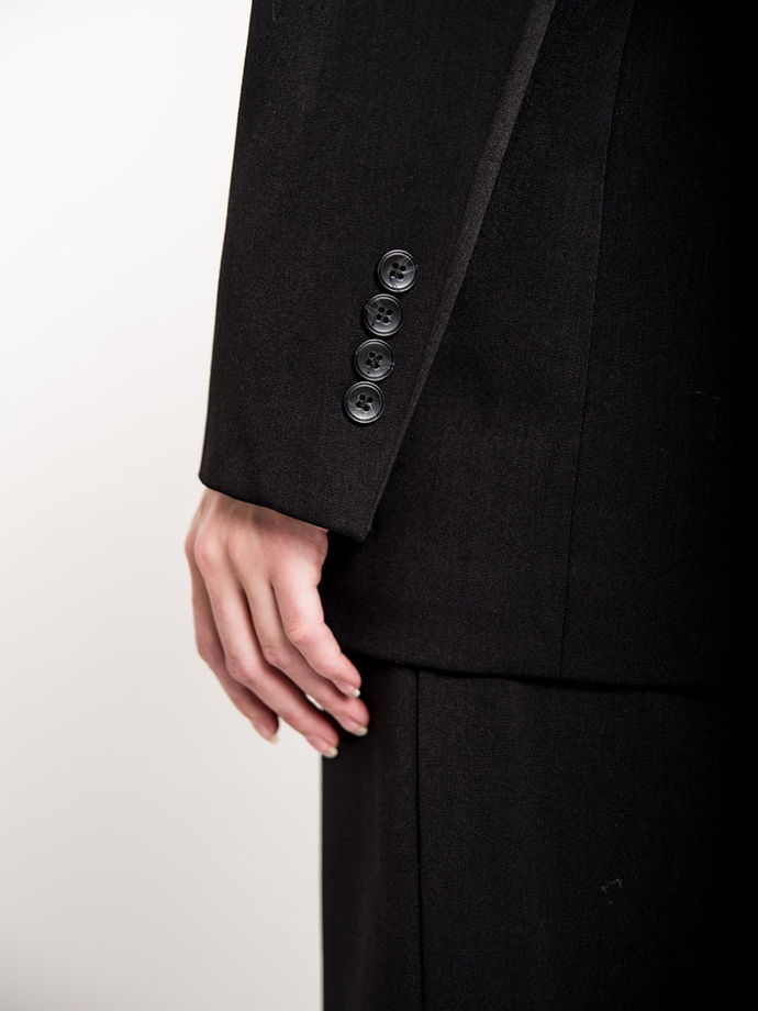 Двубортный прямой жакет