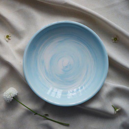 Тарелка глубокая бело-голубая, "Нерияги"