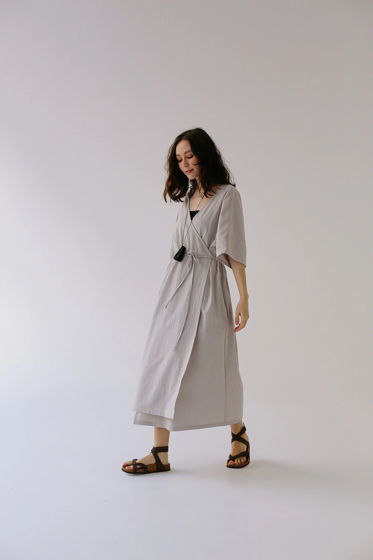 Платье-кимоно серое Rivet Coast