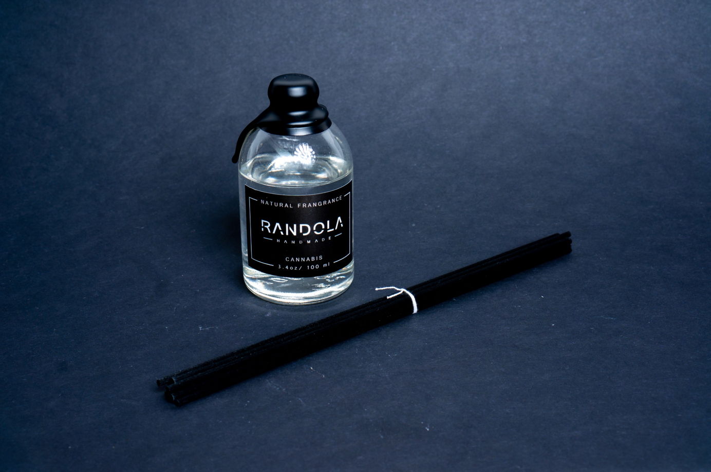 Ароматический диффузор «Амбра и табак » с палочками Randola 100 мл