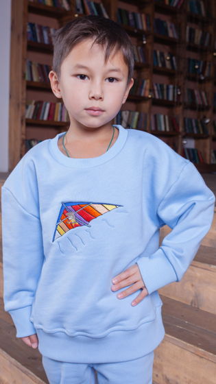 Детский свитшот оверсайз с вышивкой "дельтаплан" материал футер 100% хлопок, цвет голубой