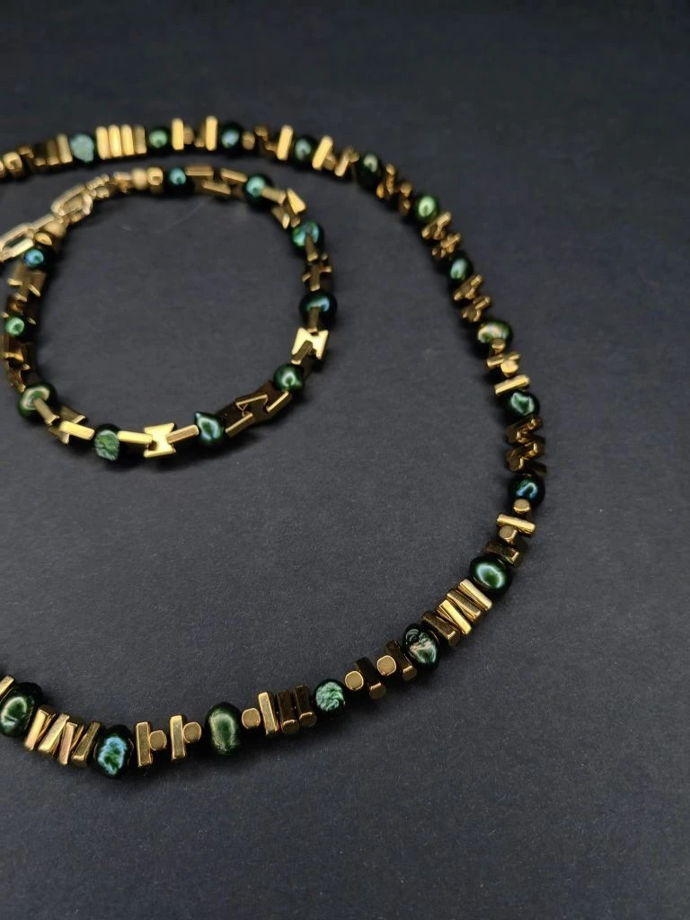 Чокер из гематита с цветным жемчугом