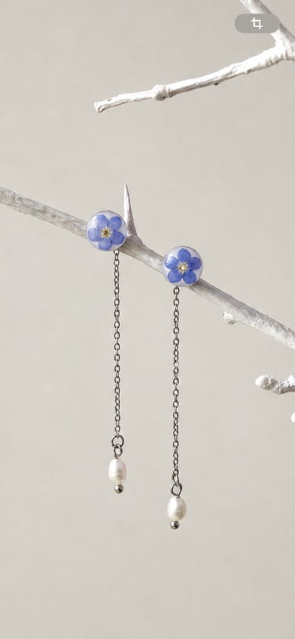 Серьги с лесными незабудками и жемчугом
