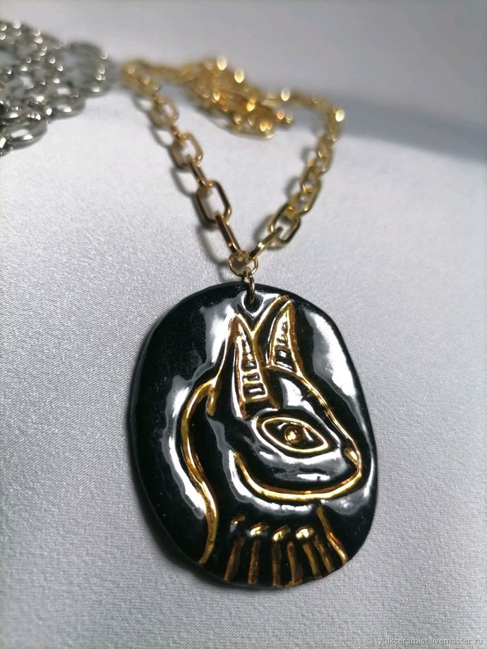Колье с подвеской из фарфора и золота BASTET (Бастет)