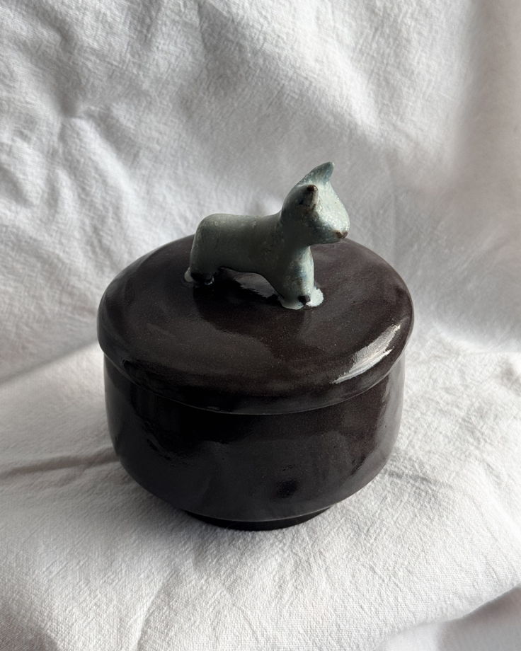 Керамическая шкатулка «Армянский бычок»