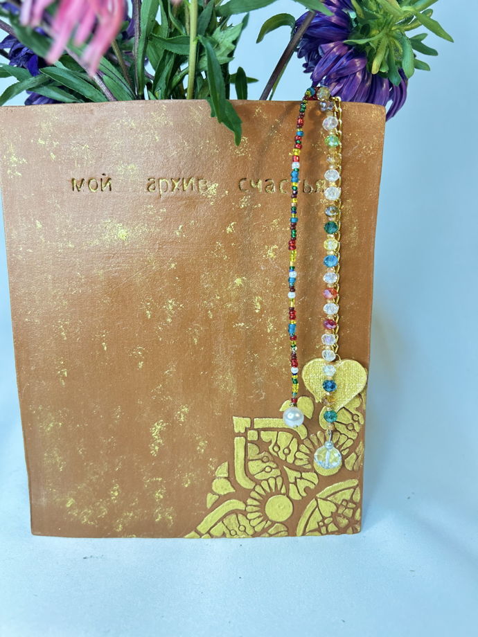 Авторская ваза из керамики «Ваза-книга»