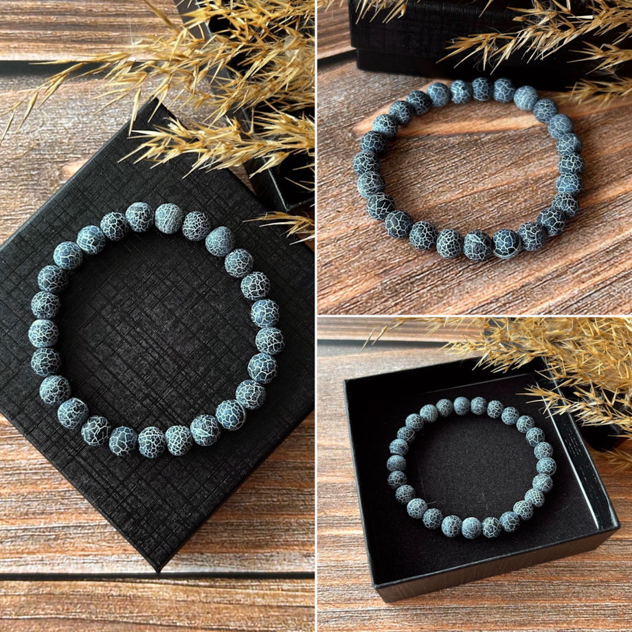 Браслет из бусин вулканической лавы, агата и яшмы