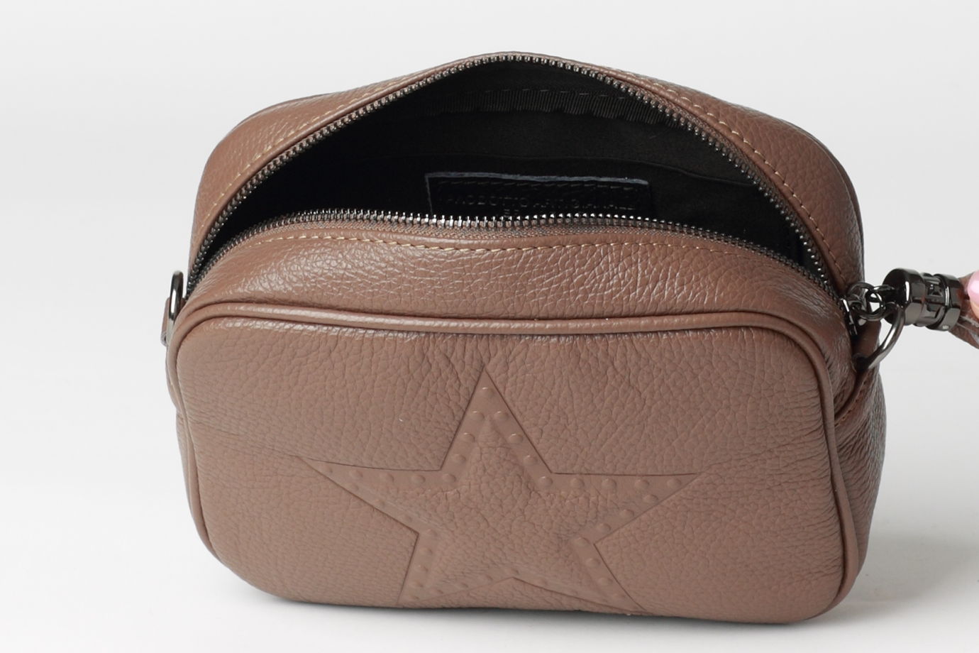 Кожаная маленькая сумка через плечо AMY leather mini cross body bag. В наличии в Москве