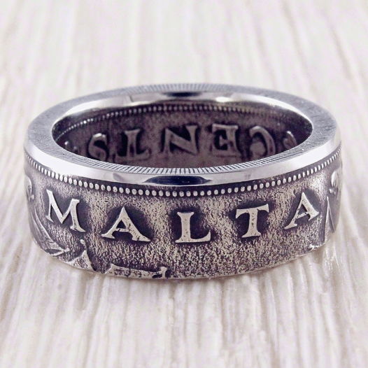 Кольцо из монеты (Мальта) Дельфины