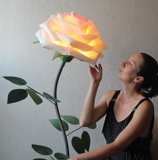 Торшер напольный светильник ночник роза розовая