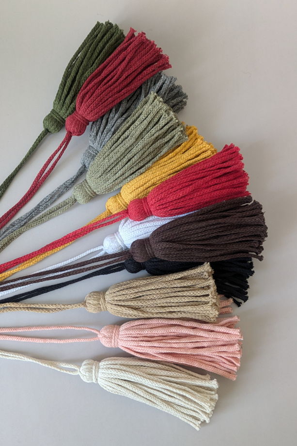 Комплект декоративных кистей из хлопкового трикотажного шнура коричневого цвета, 4 шт.