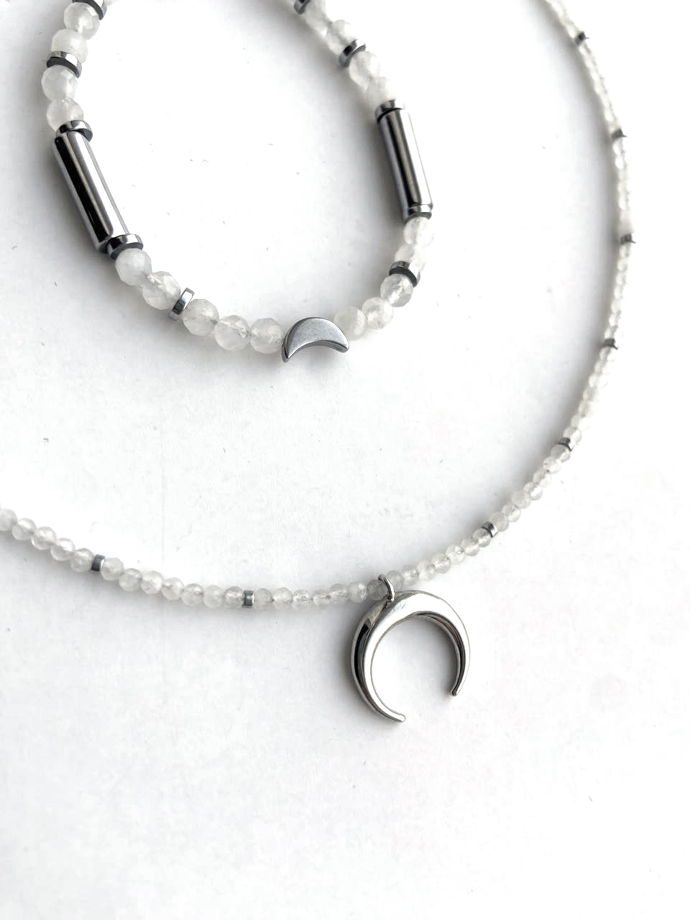 Браслет ЛУННАЯ ПРИЗМА из лунного камня