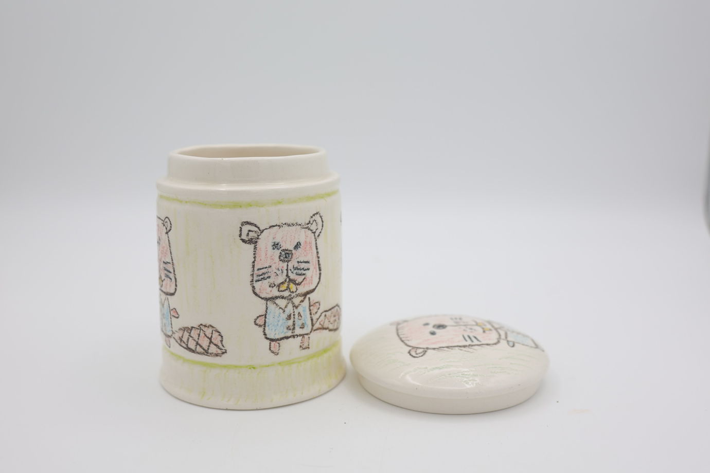 Волшебная баночка с бобрами