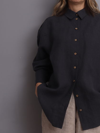 Льняная рубашка свободного кроя из умягченного льна графитового цвета размера XS-M