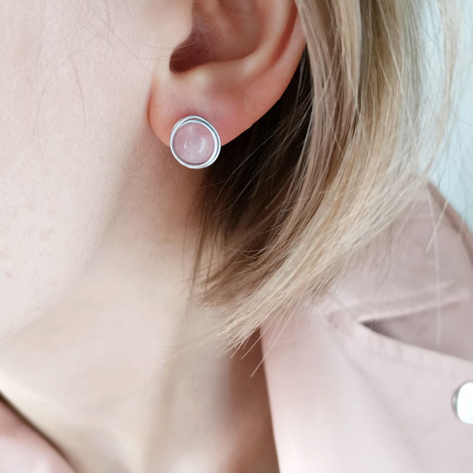 Серьги - пуссеты с розовым кварцем