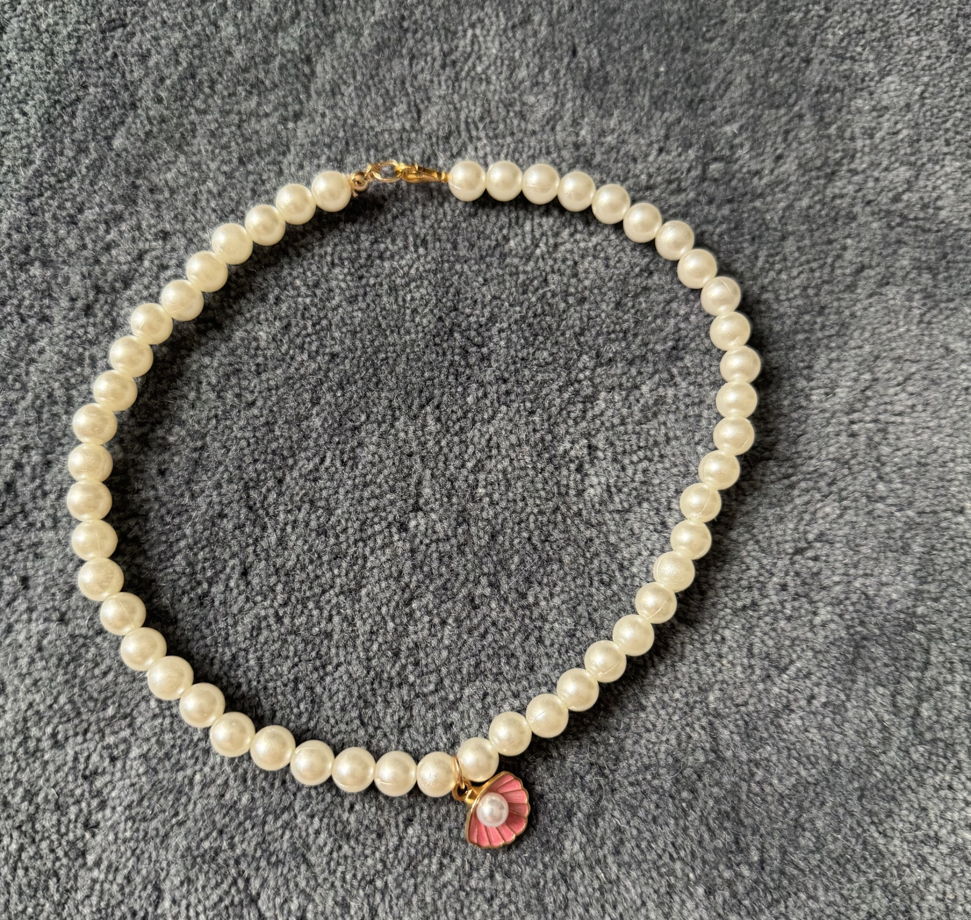 Ожерелье с ракушкой на золотой основе из коллекции "Dream Pearls" Ani.g.bracelets