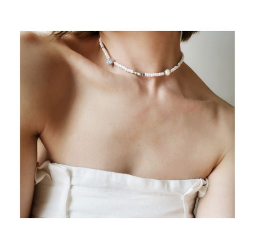 Чокер из бисера жемчугом