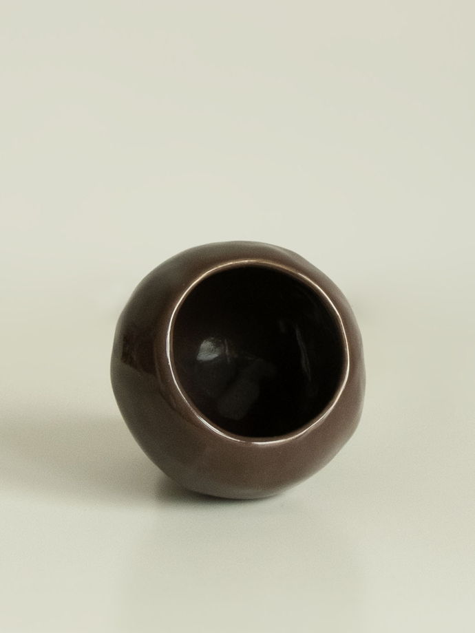 Ваза керамическая для кензана шоколадного цвета