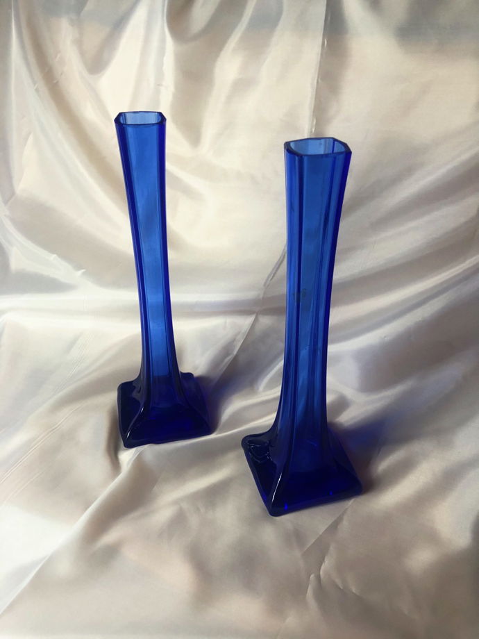 Парные вазы "Берц" из кобальтового стекла, 1940-1950-е годы.