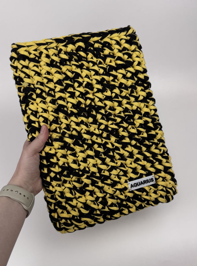 Чехол для ноутбука MacBook 13” и 14” черно-желтый