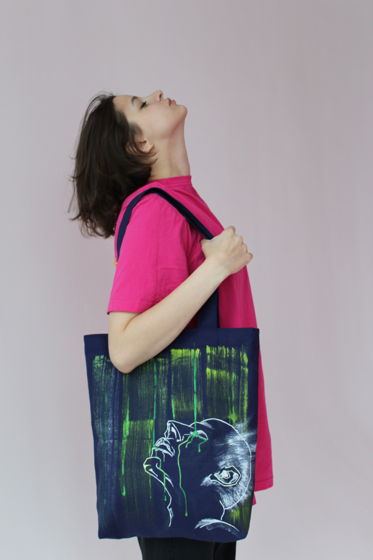 Темно-синяя сумка шоппер с ручной росписью Mad