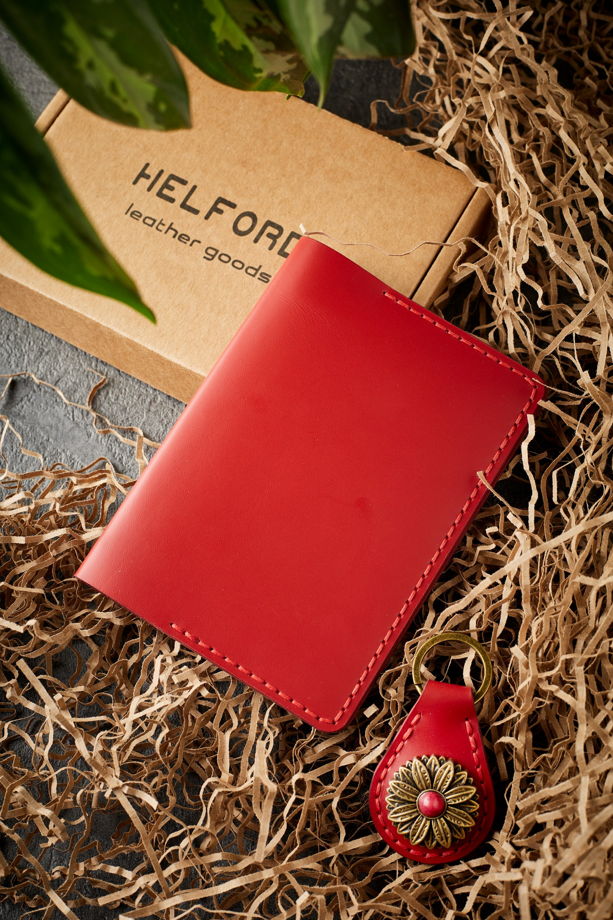 Набор обложка на паспорт и брелок для ключей ручной работы HELFORD