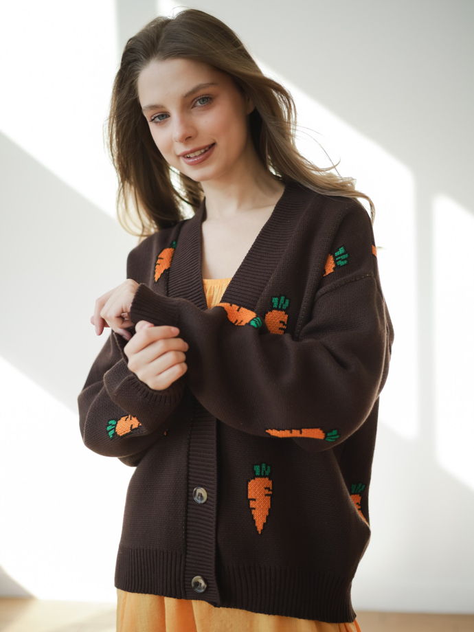 Кардиган с морковками