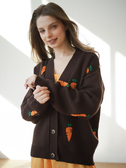 Кардиган с морковками