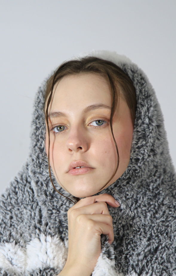 Вязаный Бактус - платок - шаль "Можнопотрогать - Серый Волк" Большой