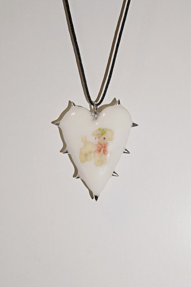 Кулон-перевёртыш в форме сердца с шипами