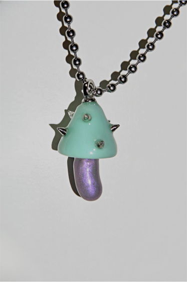 Разноцветный кулон-гриб ручной работы «Лэндс»