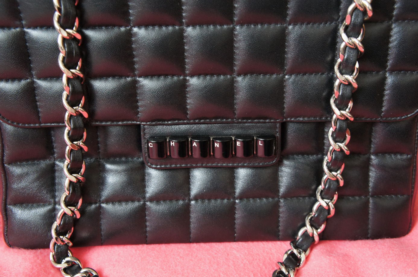 Сумка стеганая на цепочке Шанель Chanel винтаж натуральная кожа