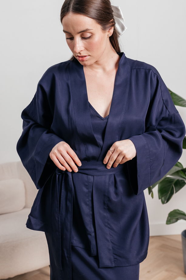 Комплект домашней одежды: платье-комбинация и кимоно из тенселя