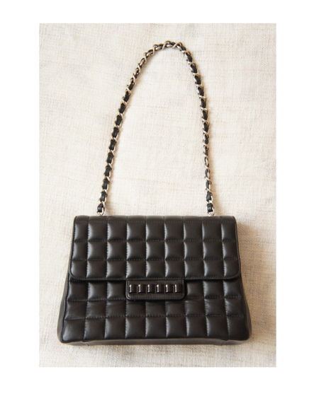 Сумка кожаная стеганая трапеция на цепочке Шанель Chanel винтаж