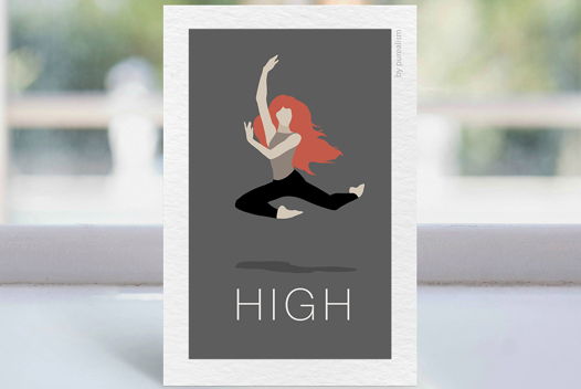 Дизайнерская открытка "Танец: графитовый балет" формата 10х15см