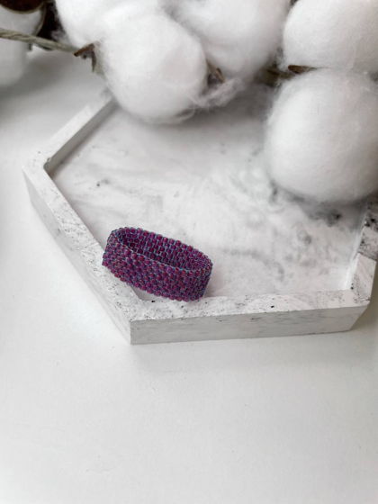 Кольцо из бисера фиолетовое