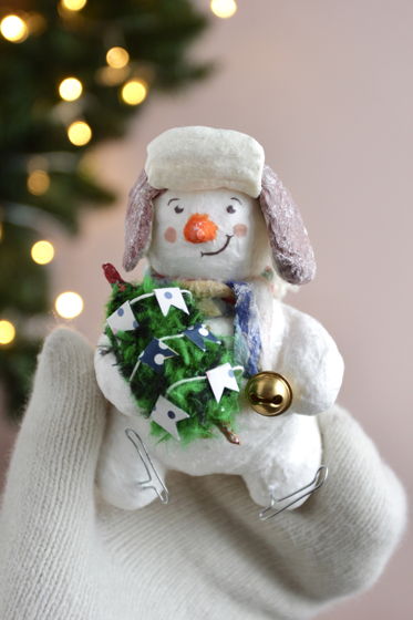 Ватная ёлочная игрушка «Снеговик в ушанке с ёлкой»