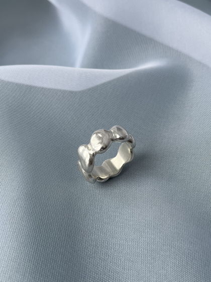 Рельефное кольцо из серебра