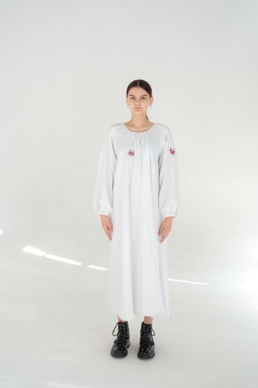 Платье Ветер Белого из крапивы с вышивкой