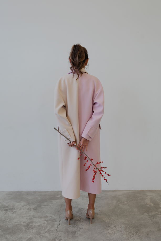 Розово-бежевое пальто Севилья