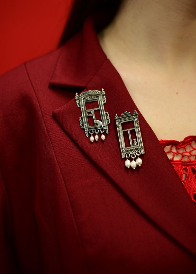 Брошь "Оконце" из мельхиора