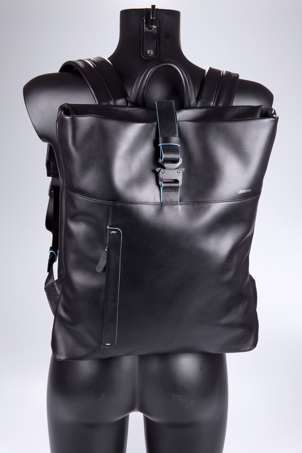 Рюкзак из чёрной кожи с карманом для ноутбука