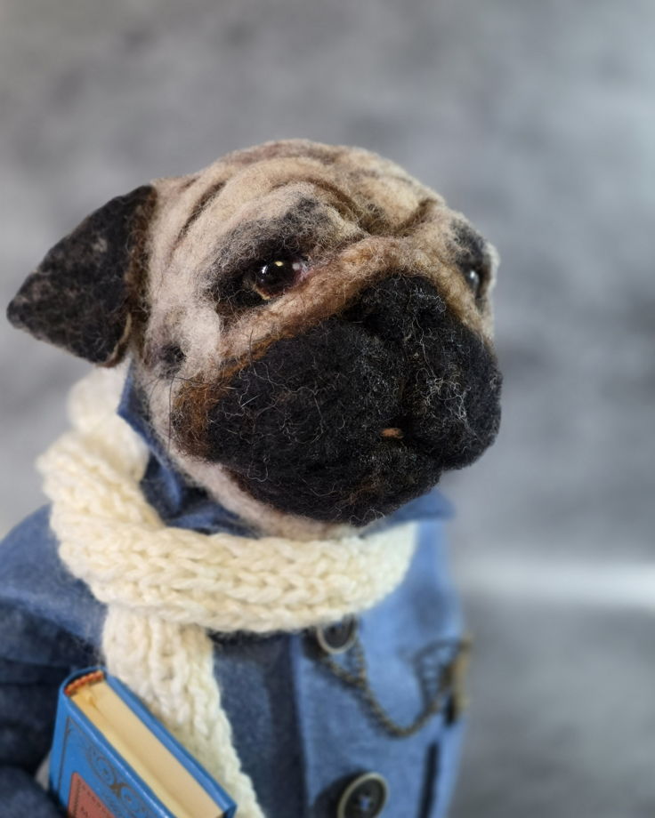 Войлочная интерьерная игрушка "Мопс Осип"