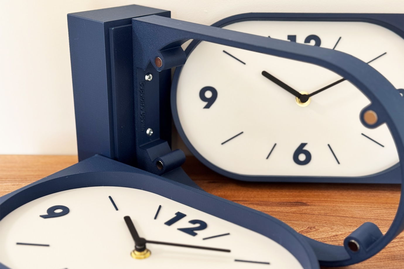 Настенные двусторонние часы, тёмно-синие