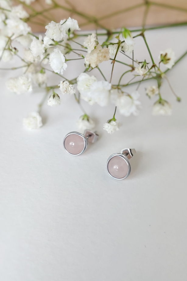 Серьги - пуссеты с розовым кварцем