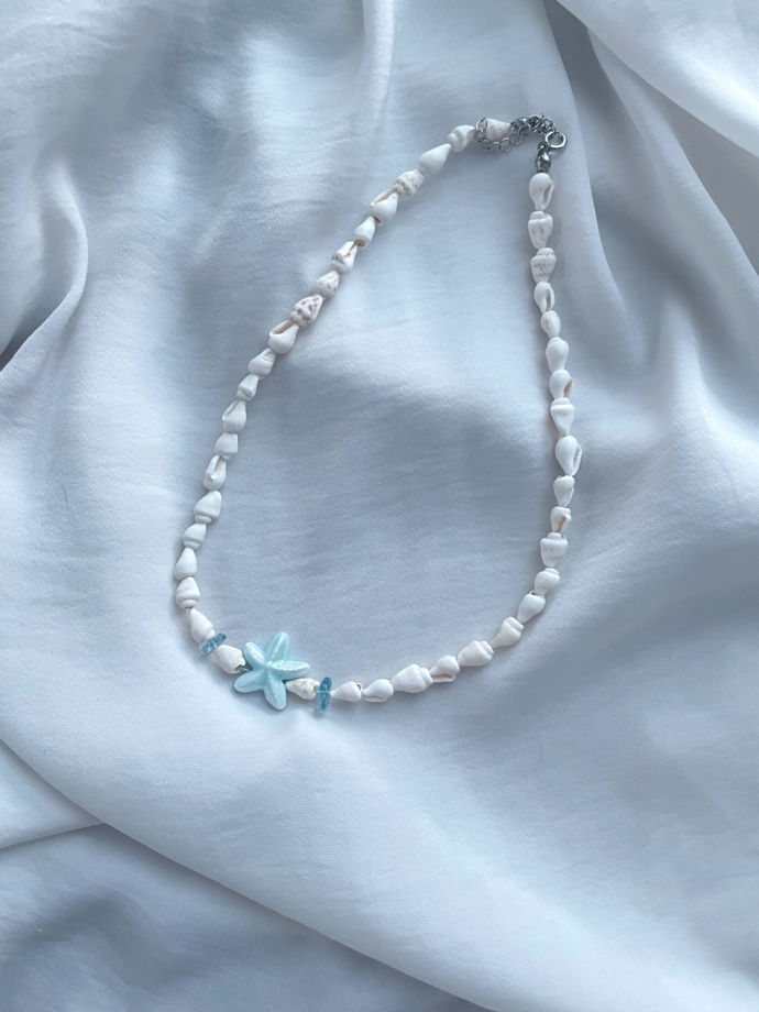 Синее летнее море