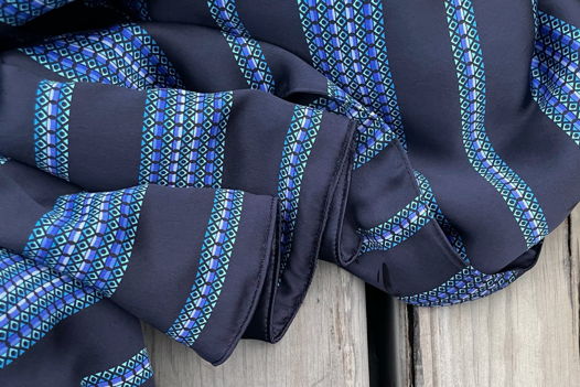Тёплый стёганый шарф из натурального шёлка с сине-голубыми полосами, unisex