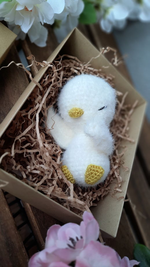 Спящий утёнок игрушка крючком